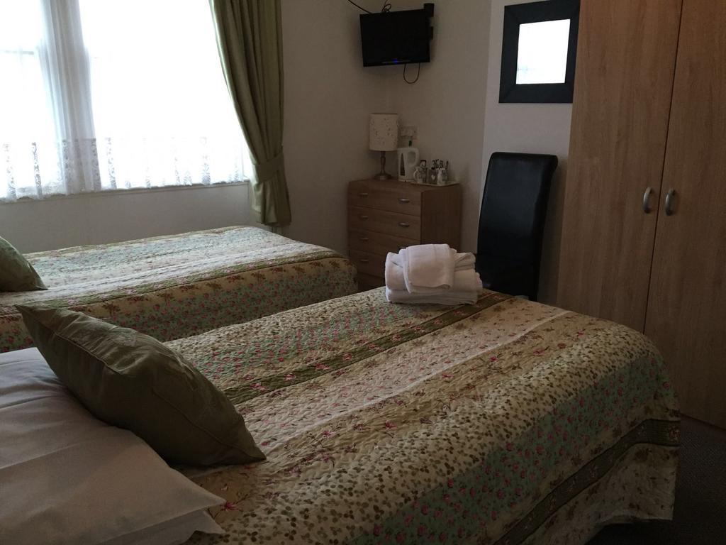 Astonwood Hotel ลานดัดโน ภายนอก รูปภาพ